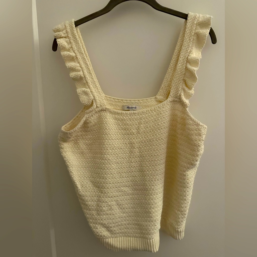 MADEWELL SIZE LARGE NWOT RUFFLE DETAIL KNITTED SWEATER TANK TOP. EXCELLENT CONDI
